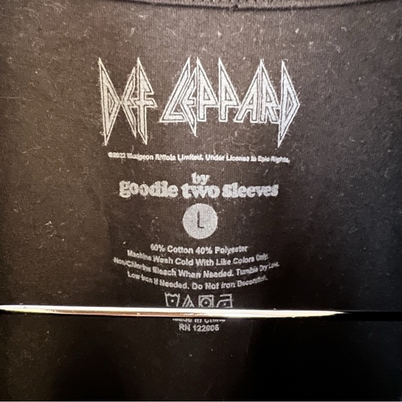 Def Leppard Pyromania by Goodie Two Sleeves 1983 United States Tour Tee Large - Picture 3 of 5